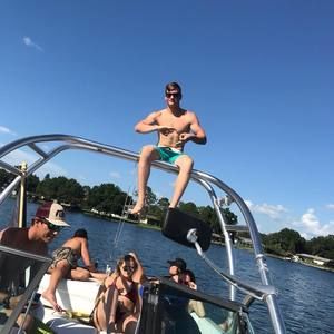 Meet your Posher, Preston